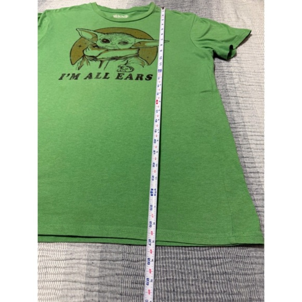 Star Wars Baby Yoda Grogu Im All Ears Green Graphic T-Shirt Mens Med Mad Engine